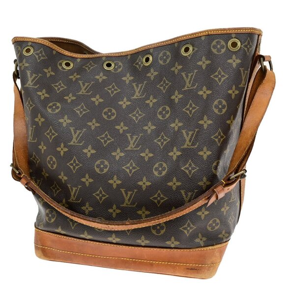 LOUIS VUITTON Noe GM Drawstring Shoulder Bag Monogram Leather